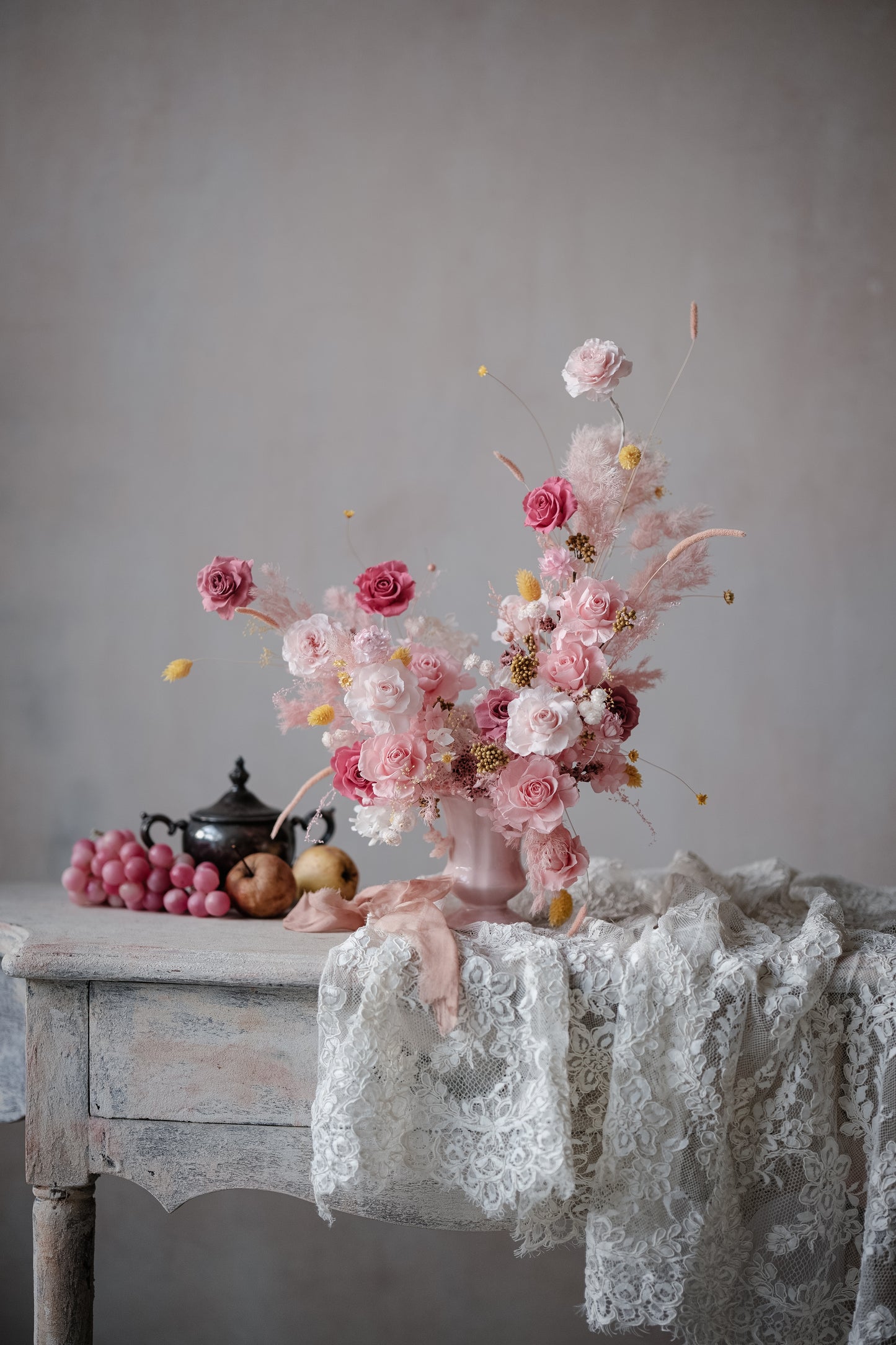 Bundle Class 4 (Preserved): Korean Style Bouquet + Large Vase/Basket