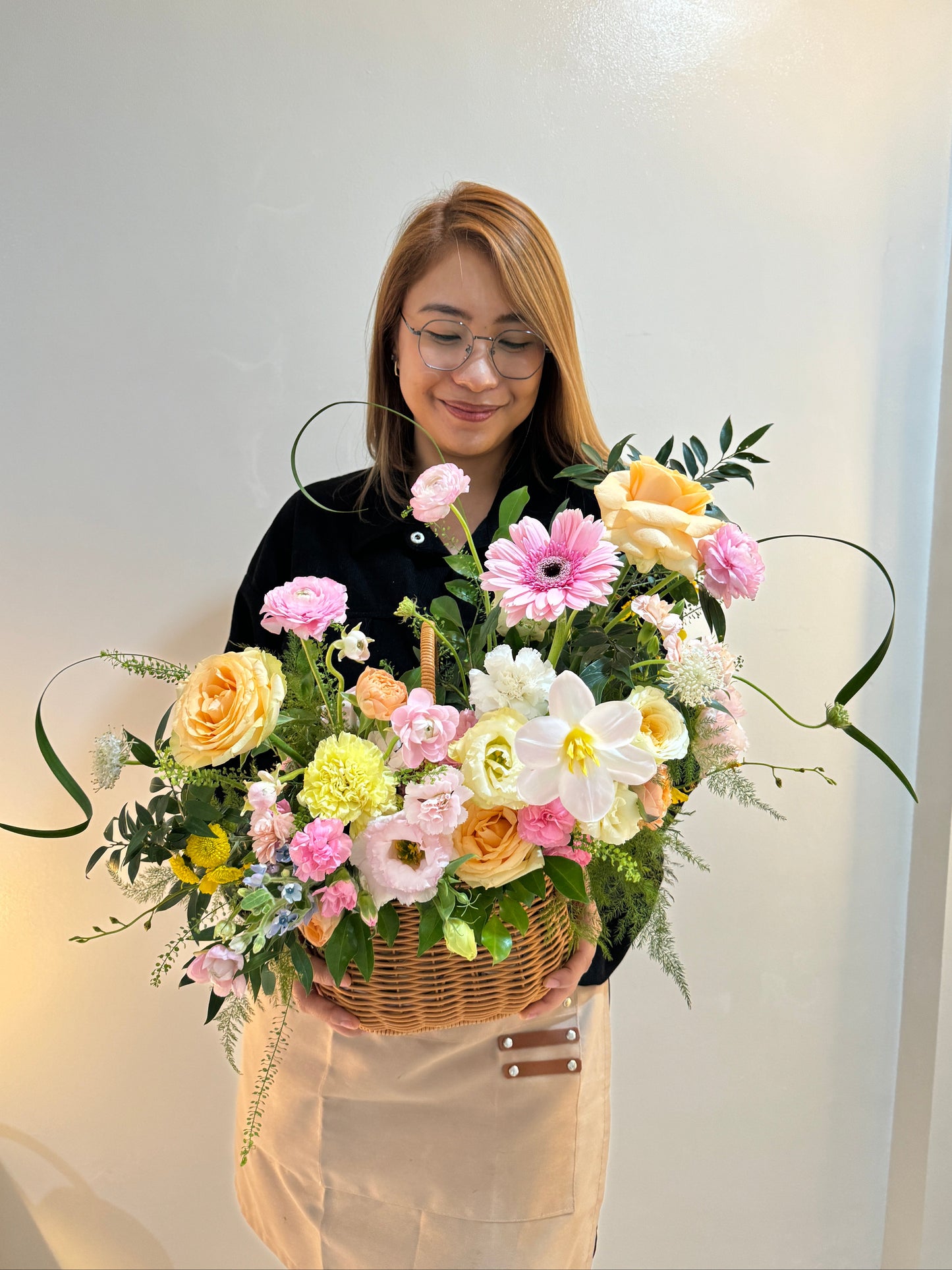 🌸 BEST SELLER Bundle Class 2 (Fresh): Korean Style Bouquet + Large Basket Arrangement