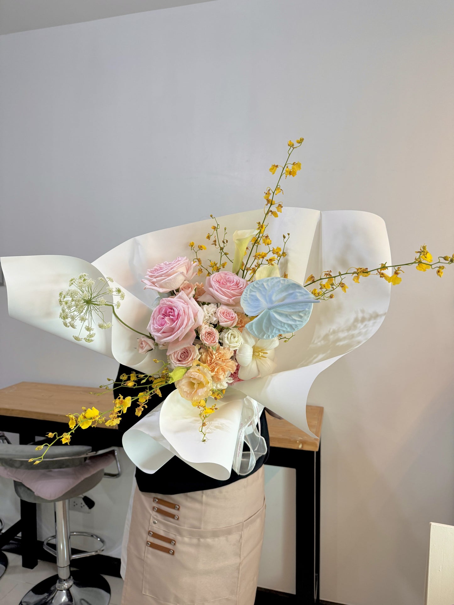 🌸 BEST SELLER Bundle Class 1 (Fresh): Korean Style Bouquet + Vase/Basket