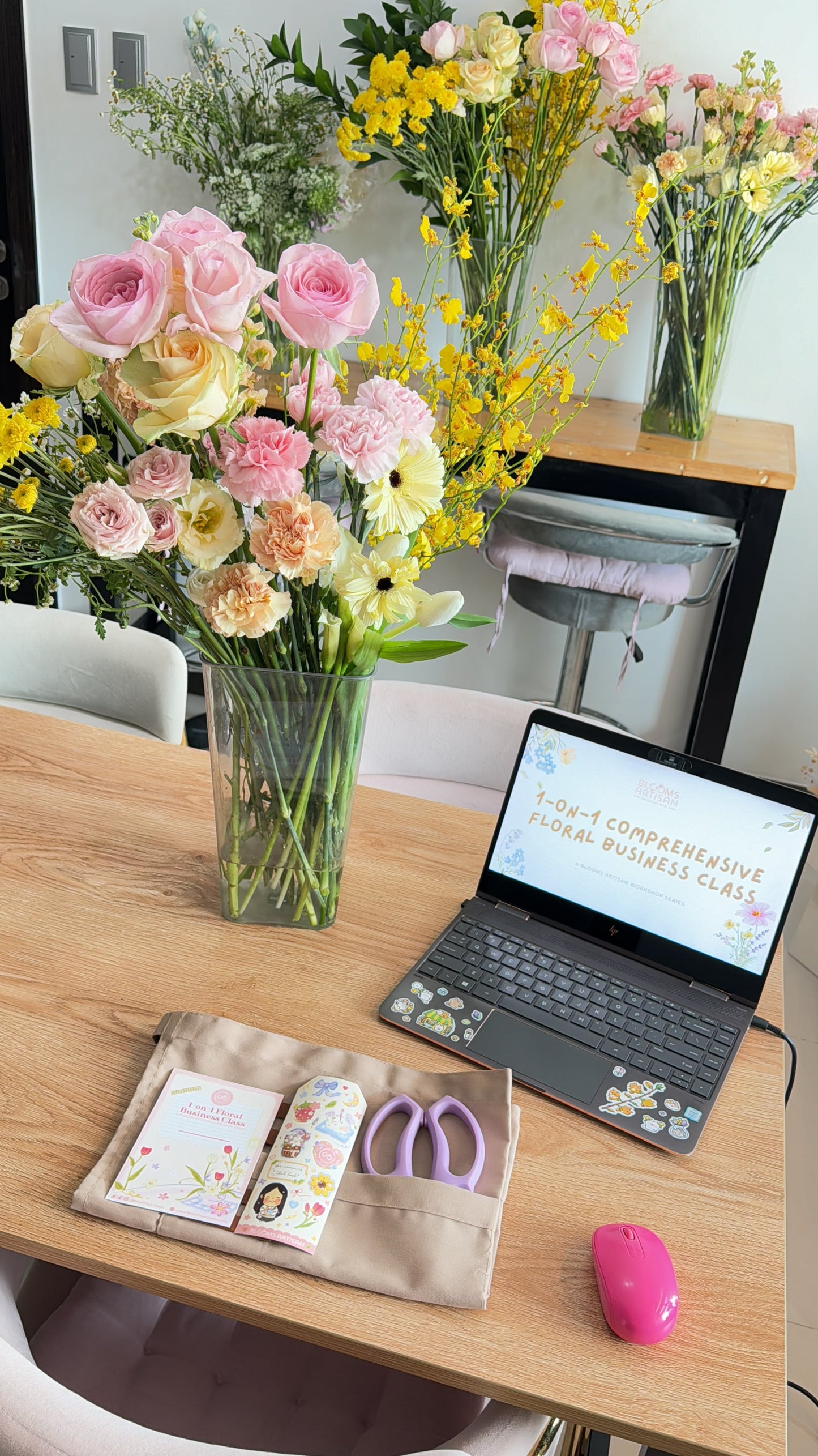 🌸 BEST SELLER Bundle Class 1 (Fresh): Korean Style Bouquet + Vase/Basket